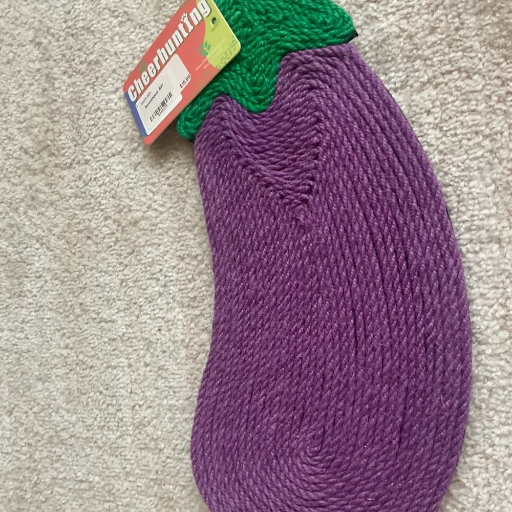 NWT Eggplant Shape Cat Scratch Pad